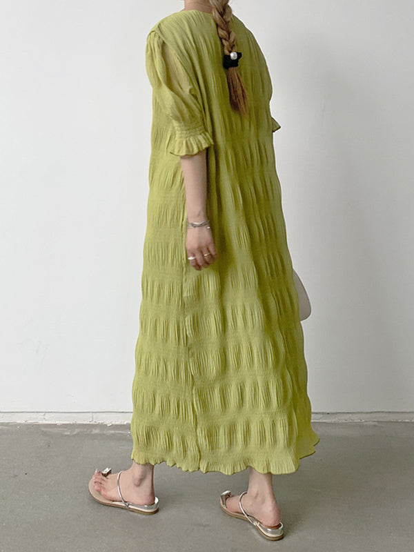 Momentlover Solid Color Pleated Loose Half Sleeves Round-Neck Midi Dresses