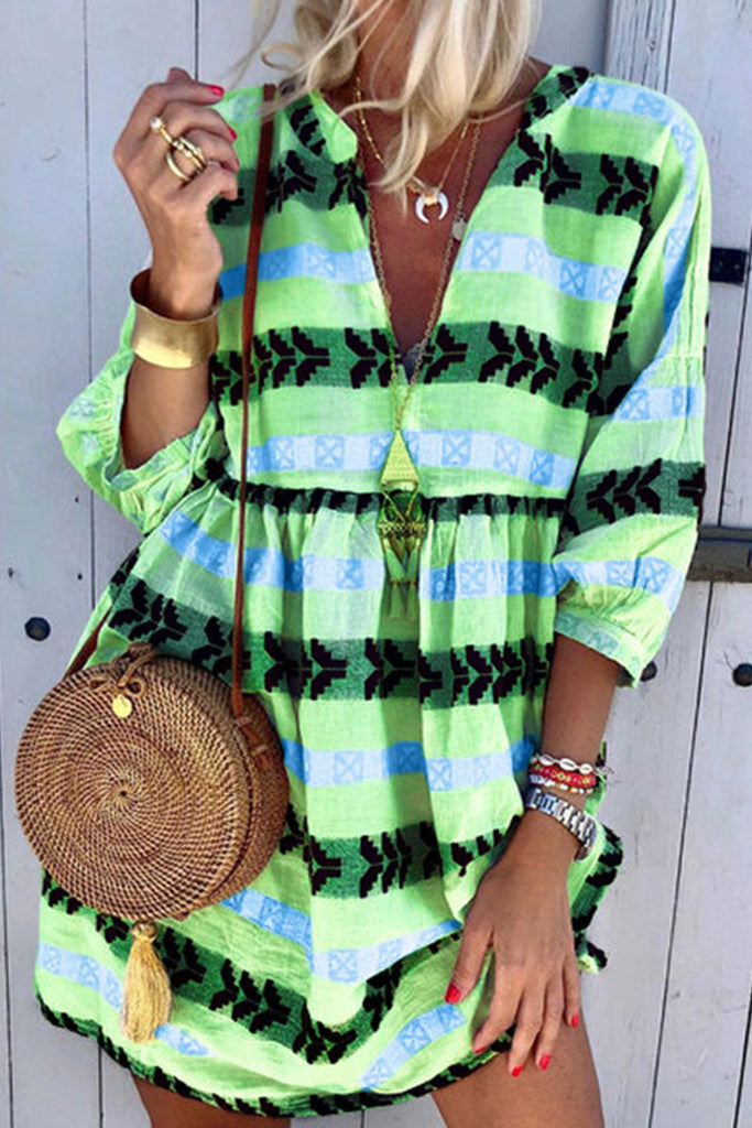 Momentlover Fashion Street Print Patchwork V Neck Pleated Dresses(3 Colors)