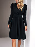 Momentlover Split-Joint Solid Color Pleated Skinny Puff Sleeves V-Neck Midi Dresses