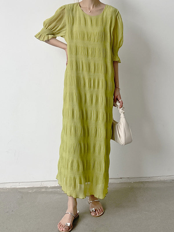 Momentlover Solid Color Pleated Loose Half Sleeves Round-Neck Midi Dresses