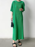 Momentlover Solid Color Pleated Loose Half Sleeves Round-Neck Midi Dresses