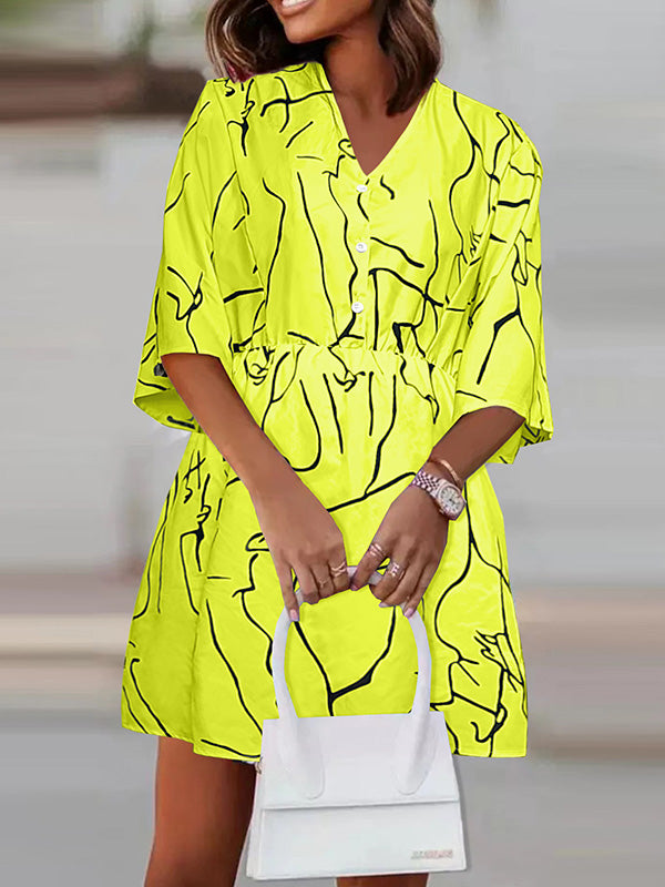 Momentlover Printed Pleated Elasticity Buttoned Plus Size Loose V-Neck Mini Dresses