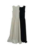 Momentlover Split-Joint Solid Color Pleated Sleeveless Loose Round-Neck Maxi Dresses