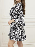 Momentlover Split-Joint Printed Pleated Contrast Color Loose Flared Sleeves V-Neck Mini Dresses