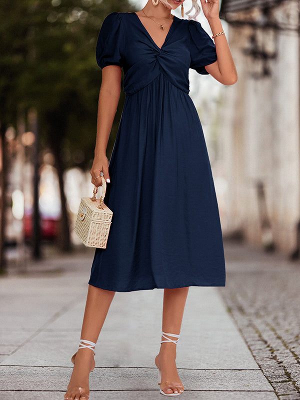 Momentlover Split-Joint Solid Color Pleated Knot Elasticity Short Sleeves Puff Sleeves V-neck Midi Dresses