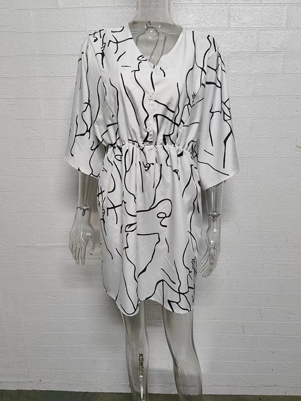 Momentlover Printed Pleated Elasticity Buttoned Plus Size Loose V-Neck Mini Dresses