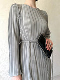 Momentlover Solid Color Pleated Loose Long Sleeves Round-Neck Maxi Dresses