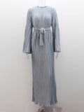 Momentlover Solid Color Pleated Loose Long Sleeves Round-Neck Maxi Dresses