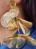 Momentlover Three-Dimensional Flower Solid Color Drop Earrings
