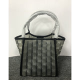 Activities are non-refundable, leather bags, women's messenger bags, niche design, tote bags, handbags, underarm shoulder bags.