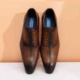 2025 Business leather shoes men's carved pointed Oxford British lace-up wedding dress retro leather shoes embossed snake leather shoes