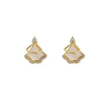 Simple shell earrings
