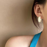 Geometric C-shaped small earrings Simple earrings