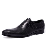 2025 Business leather shoes men's carved pointed Oxford British lace-up wedding dress retro leather shoes embossed snake leather shoes