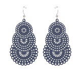 Geometric round flowers with openwork metal earrings