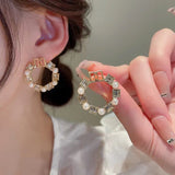 Classic pearl lettering geometric micro-set earrings