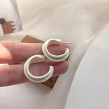 Geometric C-shaped small earrings Simple earrings