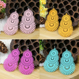 Geometric round flowers with openwork metal earrings