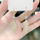 Leaf fashion earrings