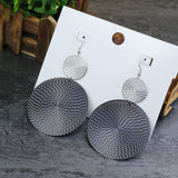 Large and small circle earrings
