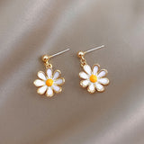 S925 Silver Needle Oil Dropping White Small Daisy Earrings