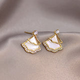 Simple shell earrings