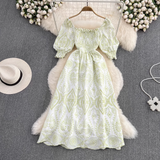 - Retro square neck puff short-sleeved hollow embroidered A-line dress GEU829
