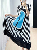 Momentlover Printed Pleated Short Sleeves Plus Size V-neck Midi Dresses