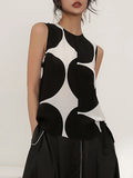 Momentlover Urban Polka-Dot Round-Neck Sleeveless Vest