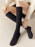 momentlover Casual Breathable Solid Color Mid-Calf Socks