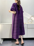 Momentlover Pleated Loose Round-neck Midi Dresses