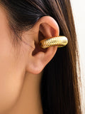 Momentlover Solid Color Geometric Ear Clip