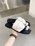 Momentlover Pleated Contrast Color Slippers