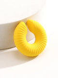 Momentlover Solid Color Geometric Ear Clip