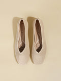 Momentlover V-Cut Solid Color Pointed-Toe Flats