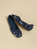 Momentlover V-Cut Square-Toe Contrast Color Color-Block Flat Shoes