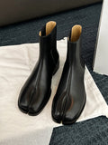 Momentlover Split-Toe Split-Joint Chelsea Boots Boots
