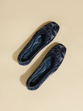 Momentlover V-Cut Square-Toe Contrast Color Color-Block Flat Shoes