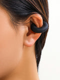 Momentlover Solid Color Geometric Ear Clip