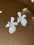 Momentlover Acrylic & Imitation Pearl Flower Shape Earrings Accessories