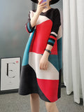 Momentlover Pleated Contrast Color Color-Block Three-Quarter Sleeves Loose Round-Neck Mini Dresses