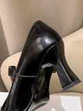 Momentlover Square-Toe Split-Joint Hollow Pumps
