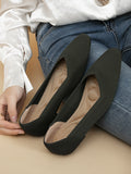 Momentlover V-Cut Square-Toe Split-Joint Solid Color Flat Shoes